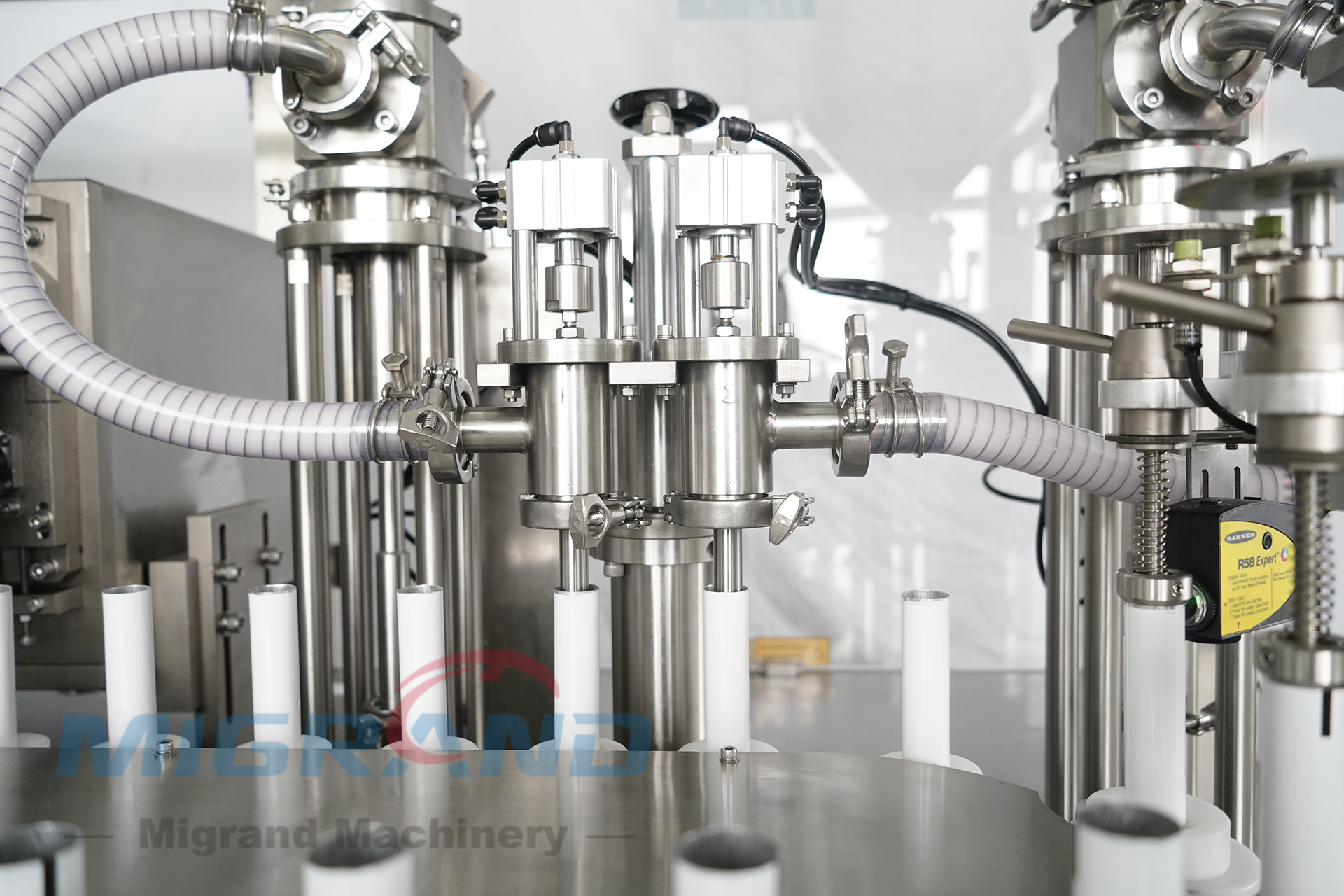 GD-150 Filling heads-1 GD-150 Đầu chiết rót-1