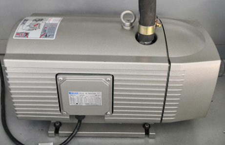 M&aacute;y bơm ch&acirc;n kh&ocirc;ng Baker